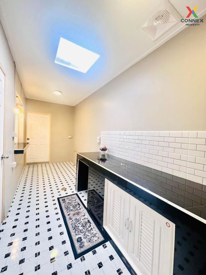 picture For Sale Townhouse/Townhome  , Pruksa Ville 19 Wongwaen - Pinklao , Plai Bang , Bang Kruai , Nonthaburi , CX-127927 ✅ Live chat with us ADD LINE @connexproperty ✅  - 11/12