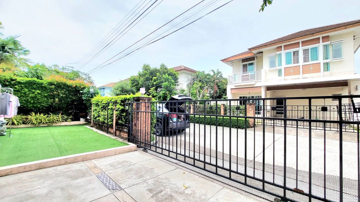 picture Ready-to-Move-In Home at Le Neo 2 – Upgraded & Value-Packed! - 4/14