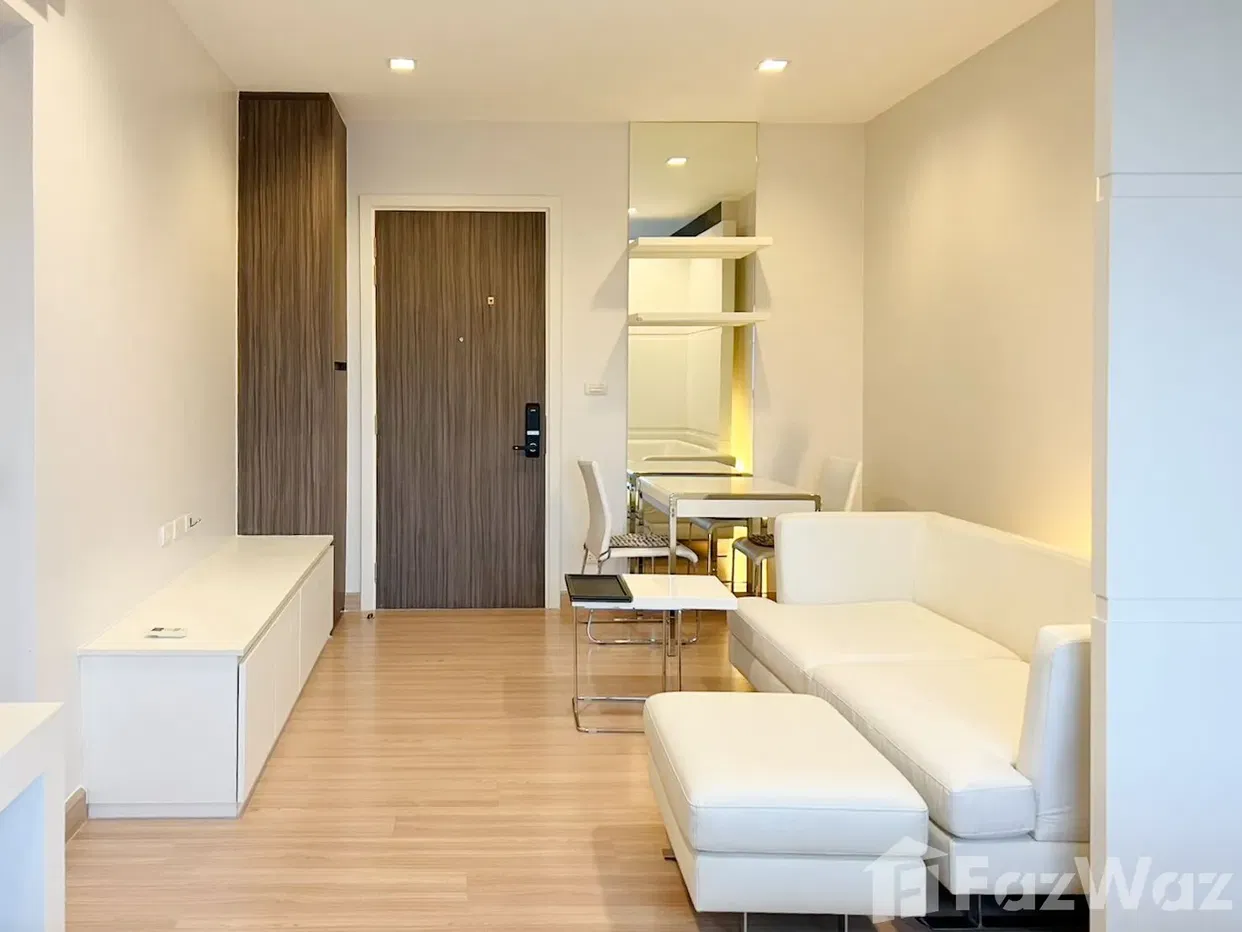 รูป ขาย คอนโด สตูดิโอ ในโครงการ Urbano Absolute Sathon-Taksin - รูปที่ 2/7