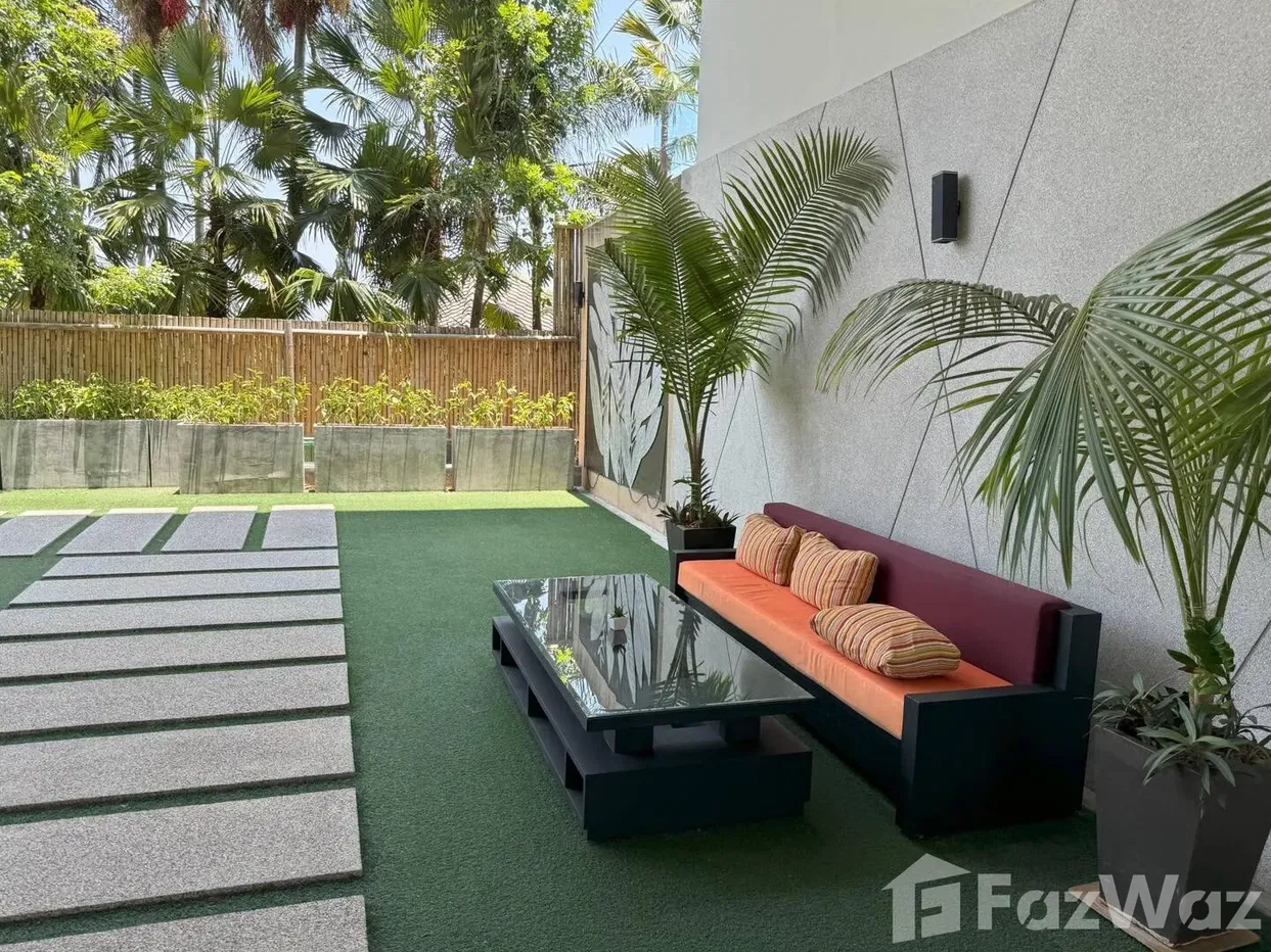 picture Stunning 35 m² Condo at "At The Tree" in Rawai, Phuket - 16/21