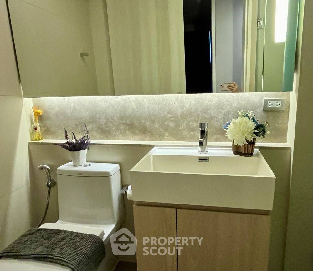 picture 2-BR Condo at The Lumpini 24 near BTS Phrom Phong (ID 825680) - 7/12
