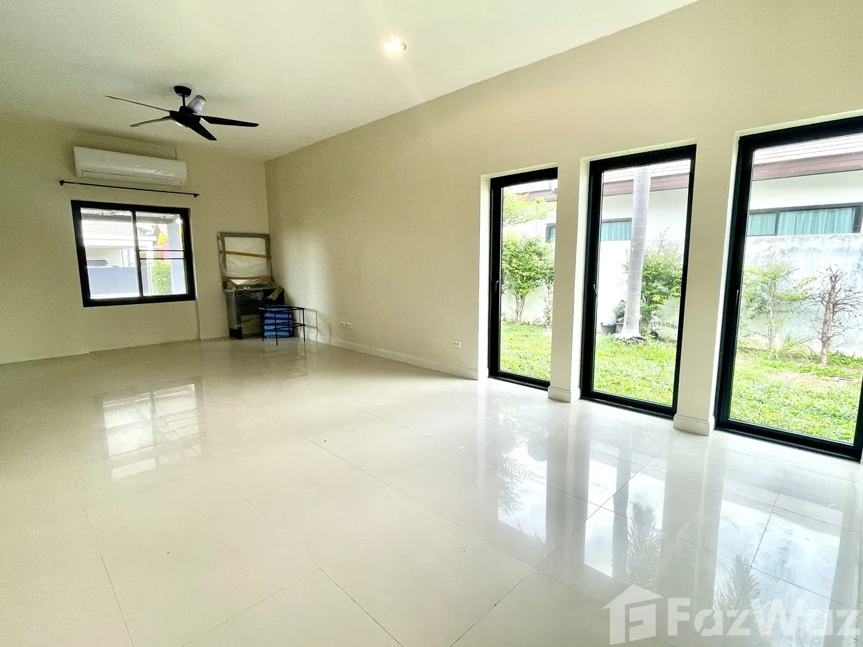 picture Villa for Rent with 3 Bedrooms 3,5 Bathrooms 1 Office 5653814 - 9/23