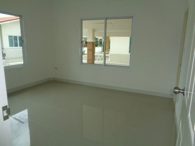 picture FOR SALE  HOUSE PROPERTY  1530000 BAHT. - 4/8