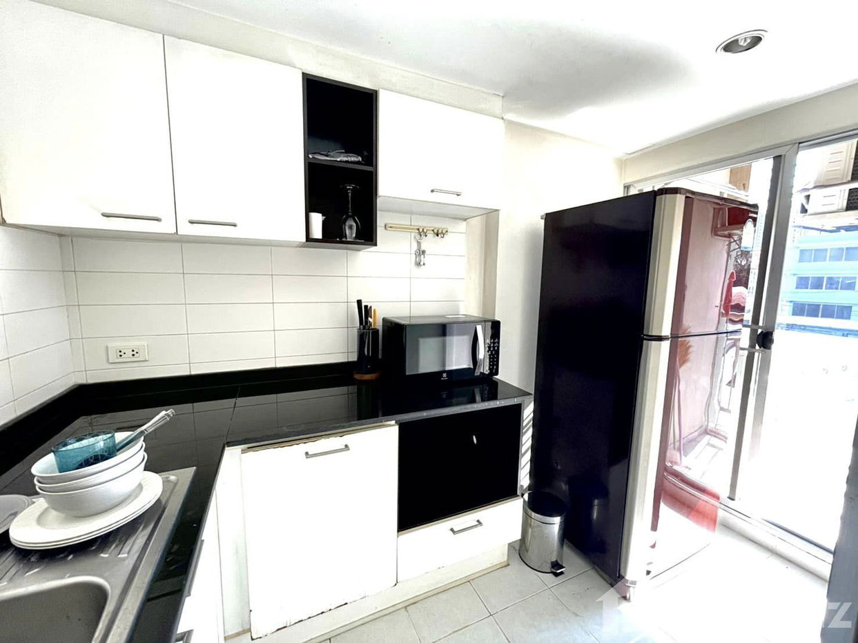 picture 2 Bedroom Condo for sale at Lumpini Ville Cultural Center - 6/14