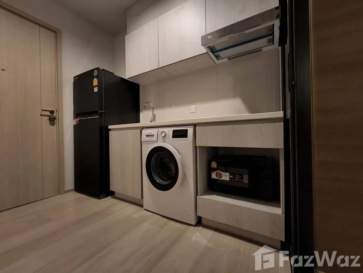 picture Studio Condo for sale at Life One Wireless - 6/9