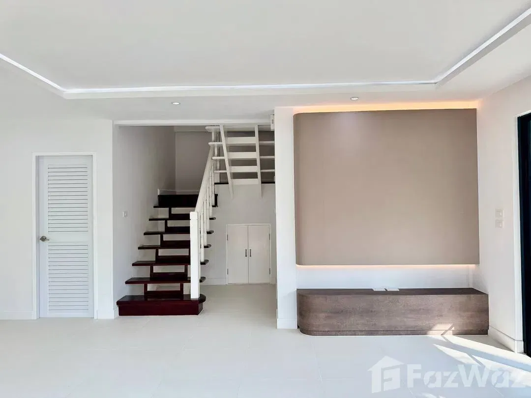 picture 4-Bedroom Corner House in Land and House, Chalong - 11/21