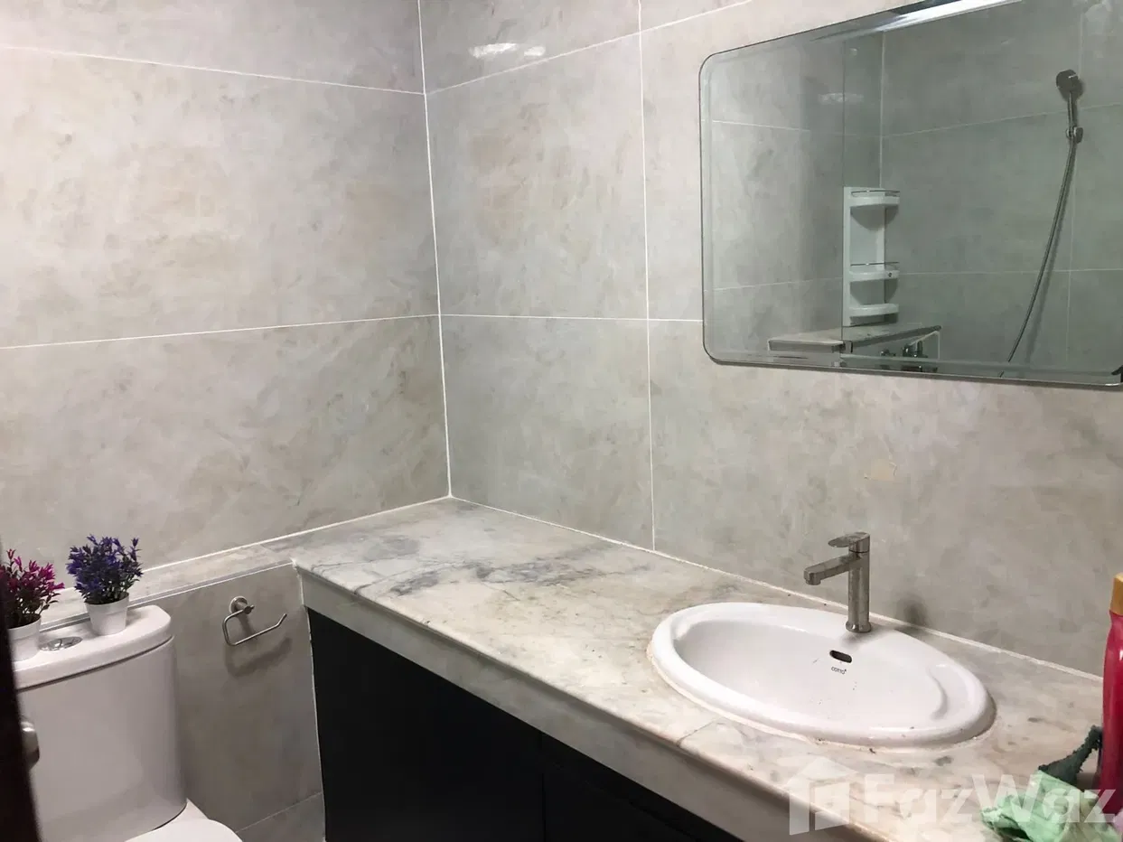 picture Large Studio Beachfront for Sale and Rent - 11/18