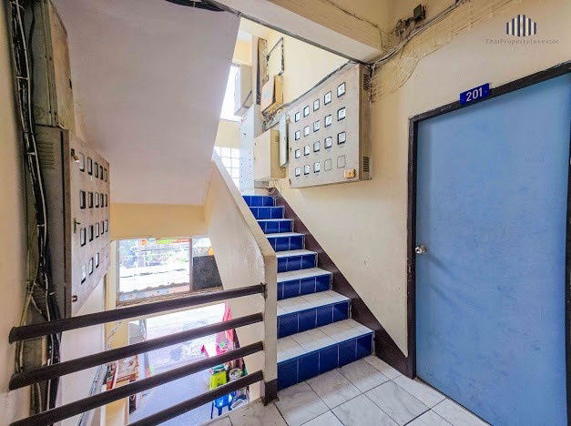 picture 7-storey apartment building for sale in a high-demand area near MRT Charan 13. Strong structure, consistent high occupancy - 12/22