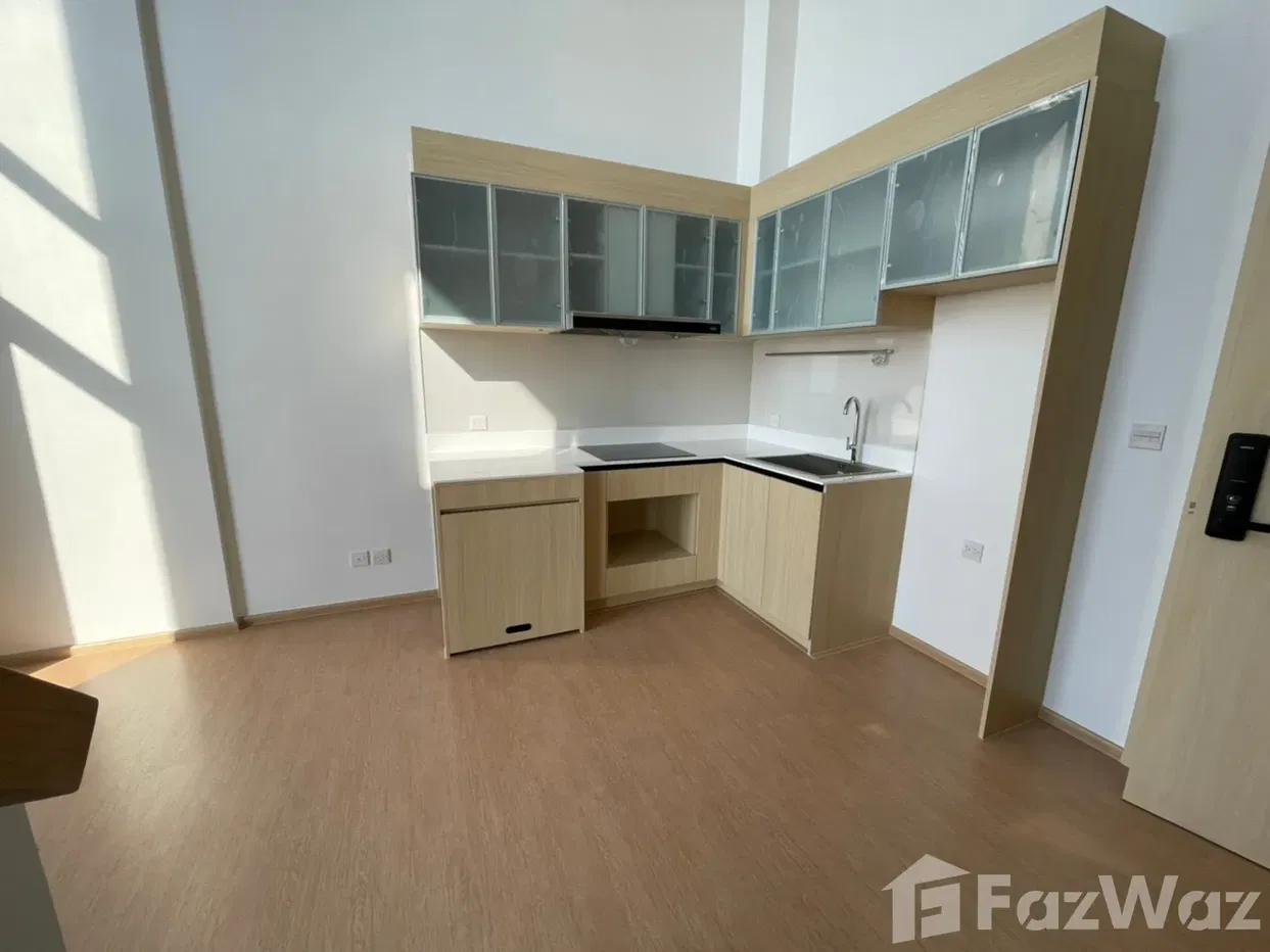 picture 2 Bedroom Condo for sale at Maru Ekkamai 2 - 4/12