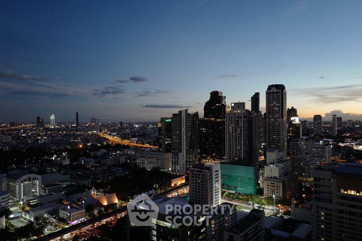 picture 2-BR Condo at The Address Sathorn near BTS Saint Louis (ID 2243709) - 12/17