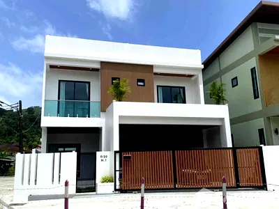 Houses for sale Vichitsongkram Road Phuket : 4 Bedroom Villa for sale in Kathu, Phuket