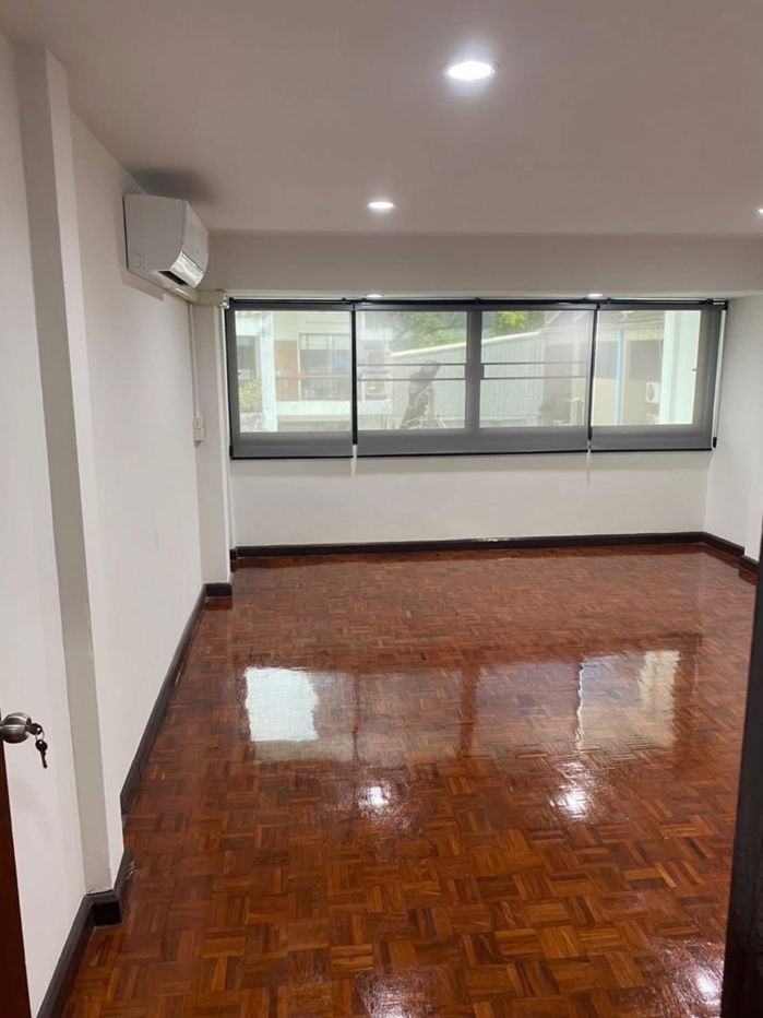 picture #R5695 🎉 130868 Home office for rent Sukhumvit 26 (Soi Ari) - 9/12