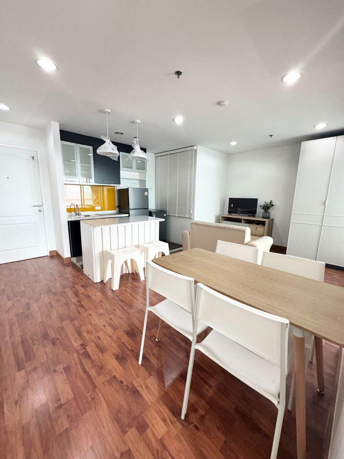 picture Airport link Hua mak 3.4 km. Price  13,500 Baht Condo Bangkok Horizon Ramkhamhaeng ( Rental ) - 5/6