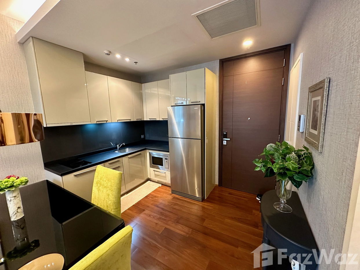 picture Fully-Furnished Stylish 1-Bedroom Condo on 22 floor. 1942305 - 5/13