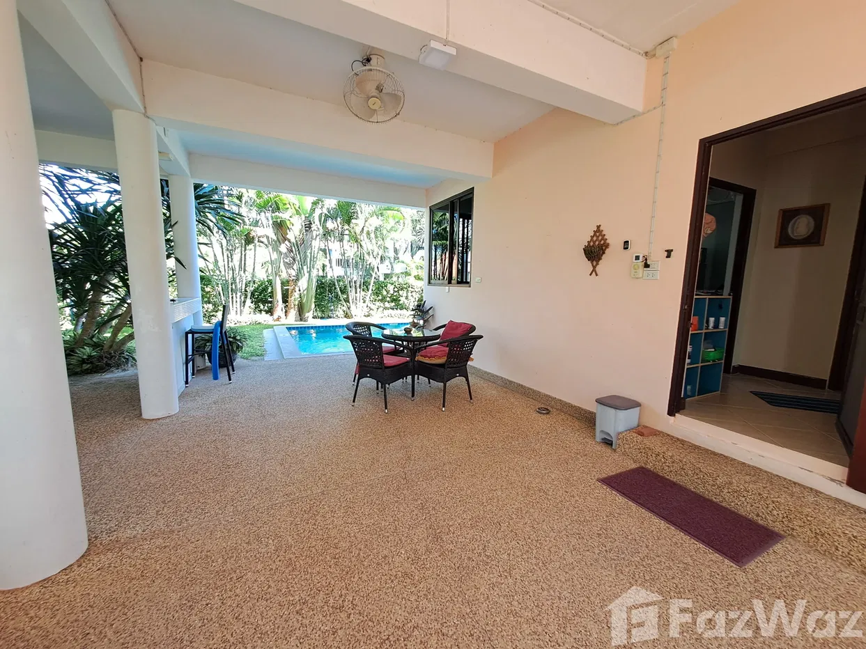 picture reduced! 4 Bedroom Villa at Royal Garden - 39/47