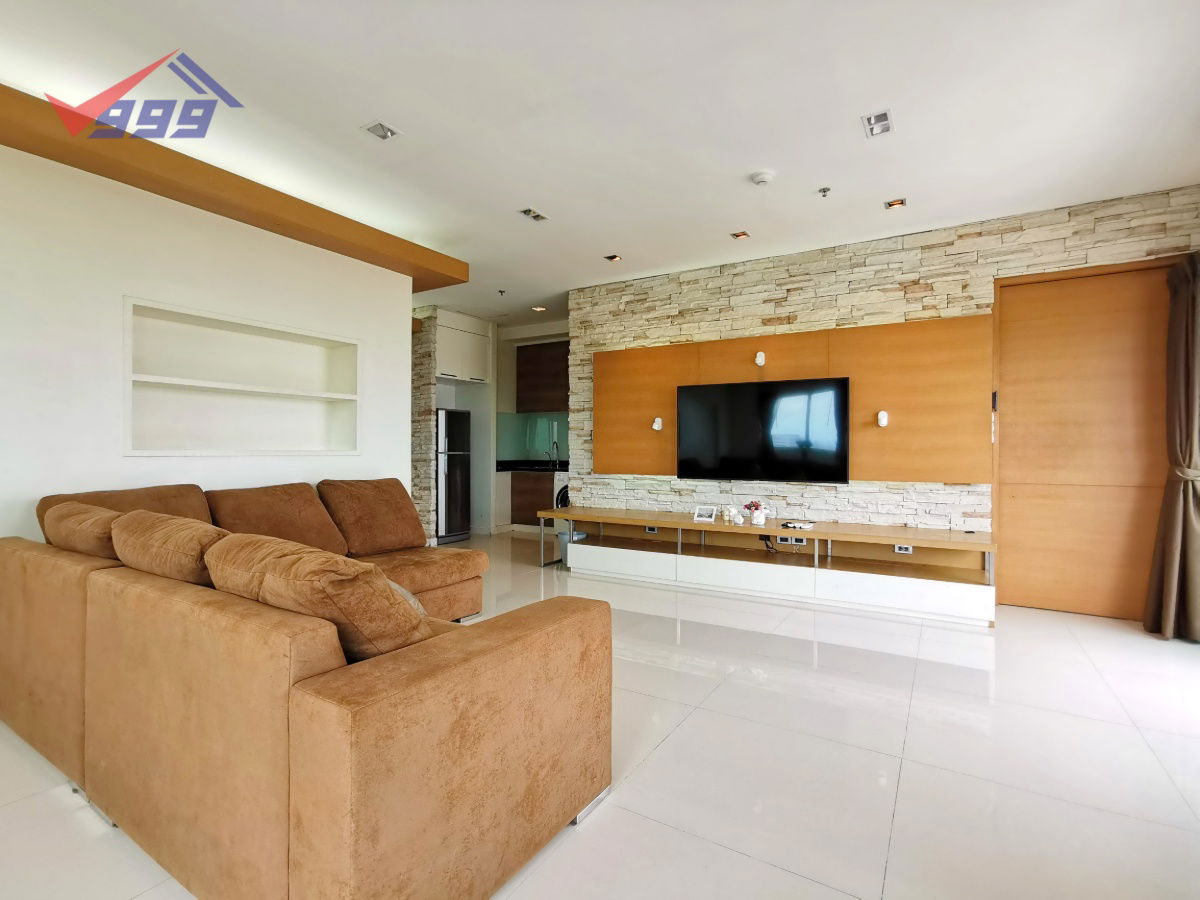 picture For rent Corner condo, 1 bedroom, spacious living room - 3/28
