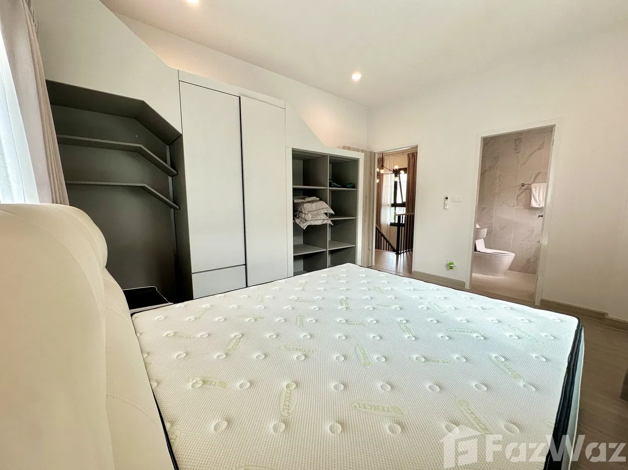 picture 4 Bedroom Luxury House for Sale at Supalai Lake Ville - 16/19