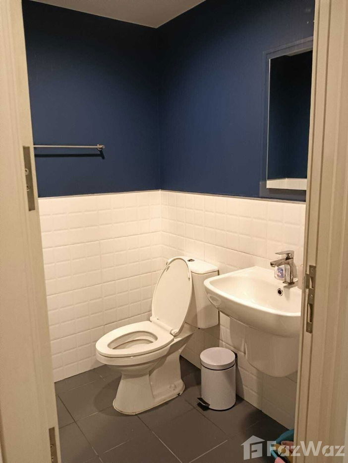 picture Freehold condo Pool View at The Base Central for sale - 13/14