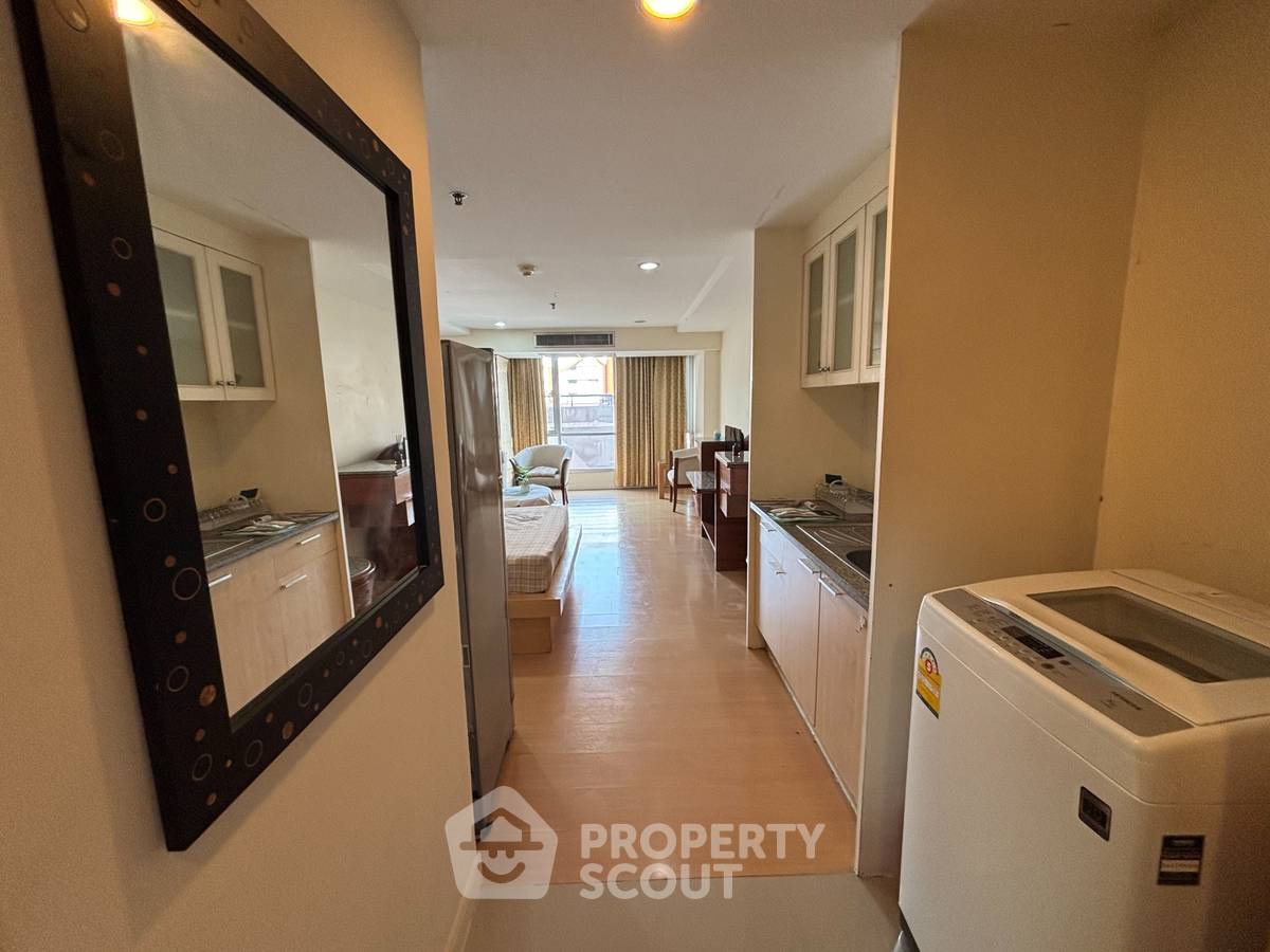 picture 1-BR Condo at The Trendy Condominium near BTS Nana (ID 2053321) - 11/16