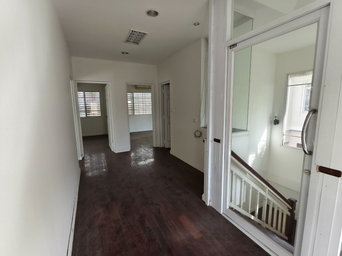 picture Affordable gem on Ratchaphruek Road!! Spacious single house for sale at Sivalee Pinklao–Sathorn, 71.3 sq.wah, right next to The Crystal. - 12/22