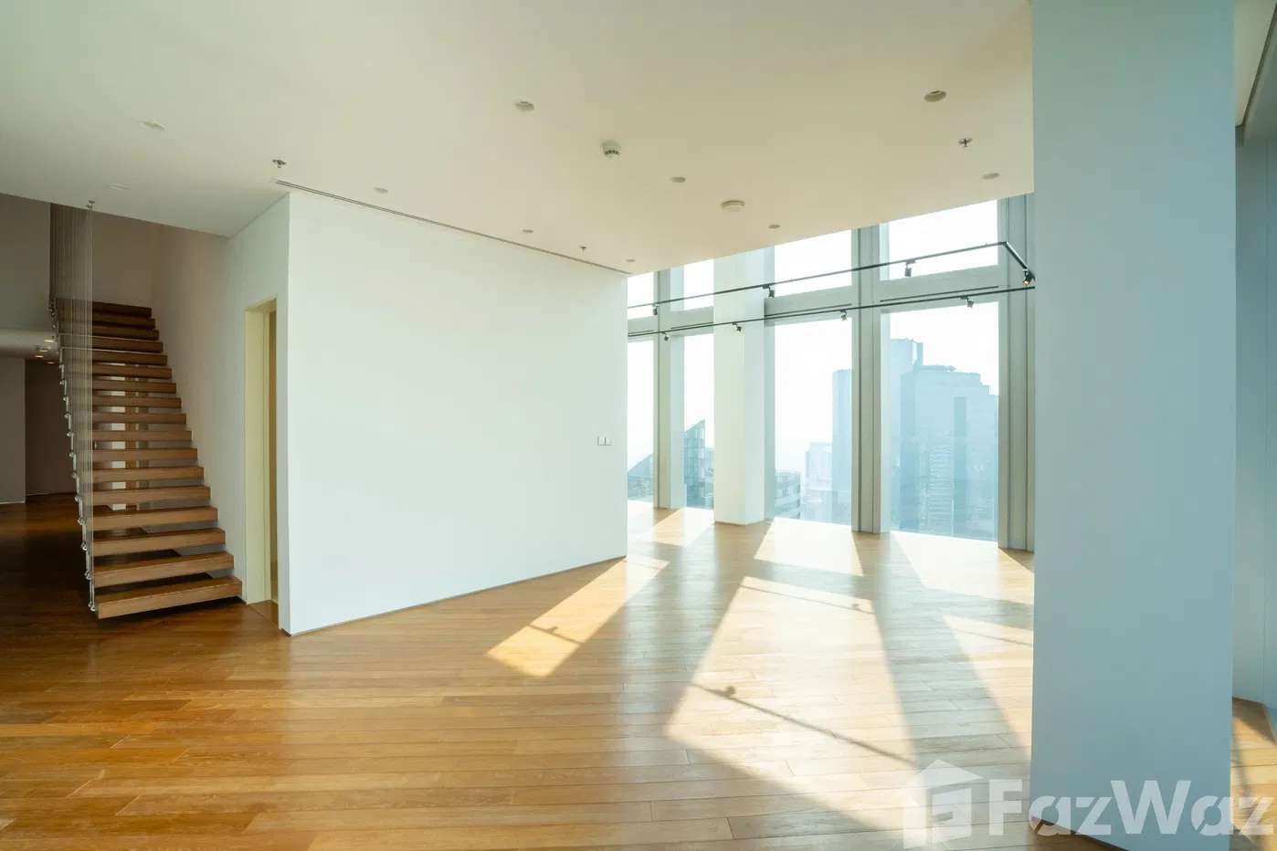 picture Amazing Pet Friendly Duplex For Sale - 33/35