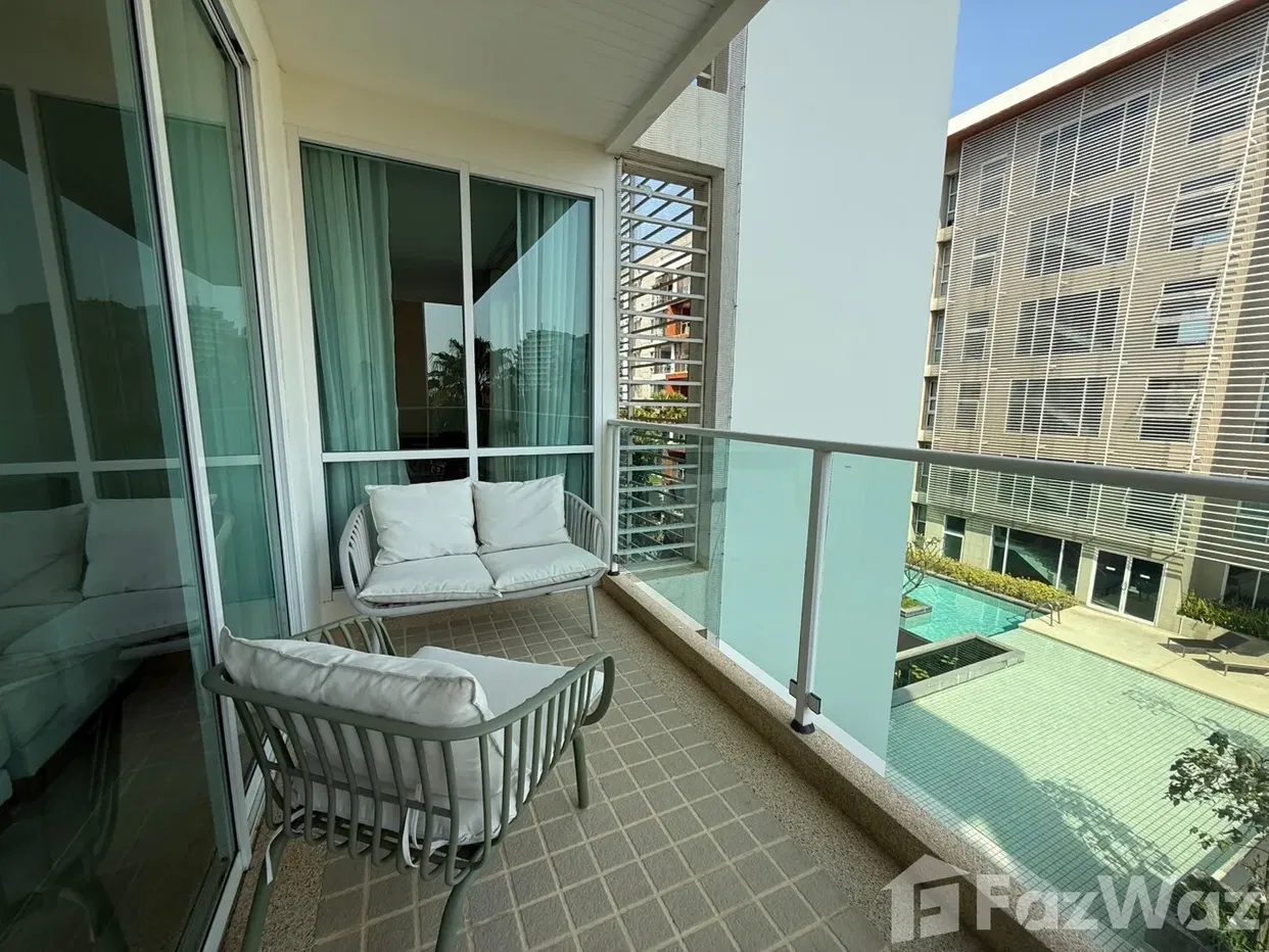 picture Newly Renovate 3 bedroom Condo at The Breeze - 37/39