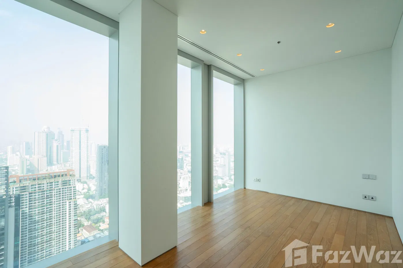 picture Amazing Pet Friendly Duplex For Sale - 16/35