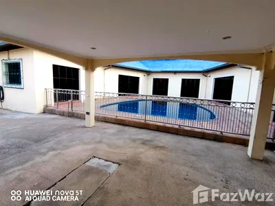 Houses for rent Pornprapanimit Road : 5 bedrooms and 6 bathrooms pool villa for rent
