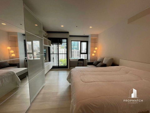 ✨Flash Deal ✨ Life One Wireless ( 1Bed 1Bath 28SQM.) แต่งครบพร้อมอยู่ !! เพียง 20,000 บาทต่อเดือน Tel.0981315848 @propmatch