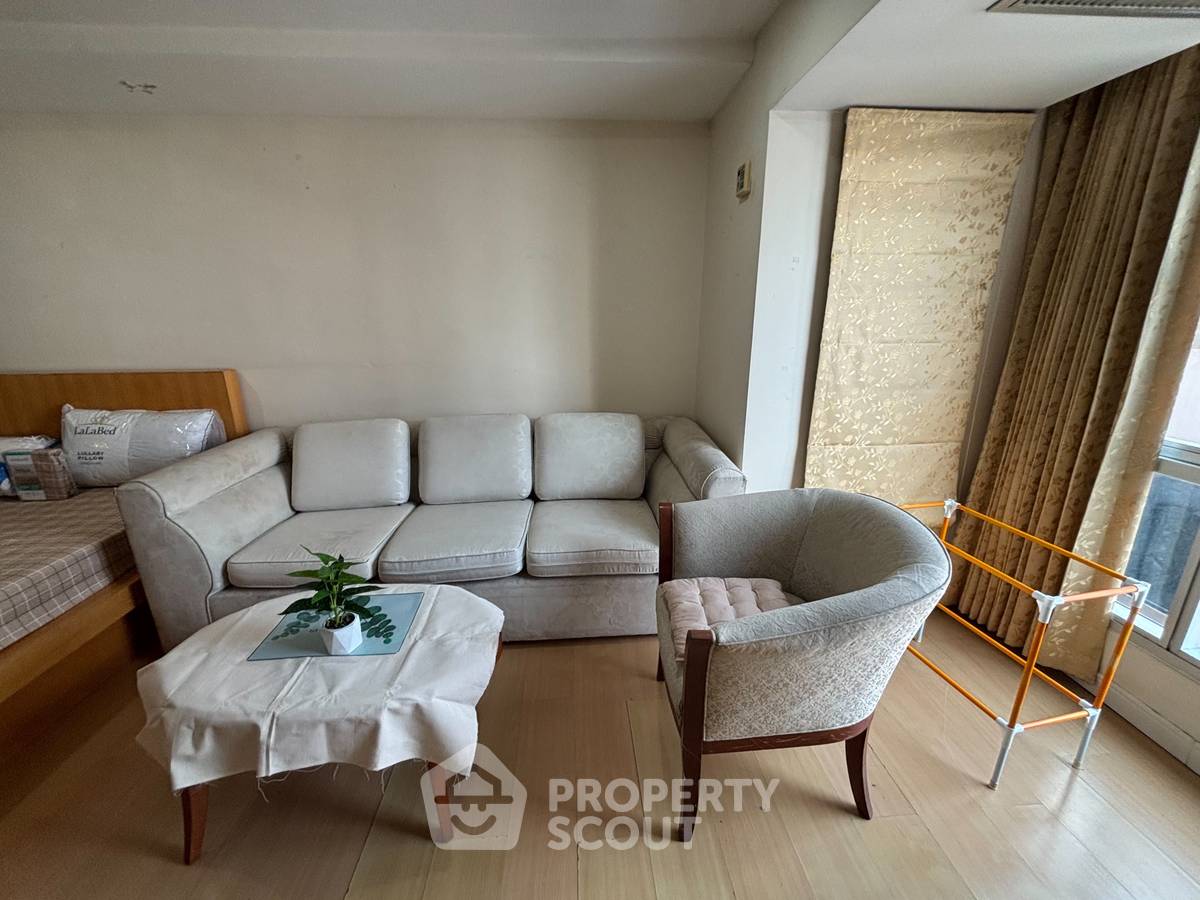 picture 1-BR Condo at The Trendy Condominium near BTS Nana (ID 2053321) - 2/16