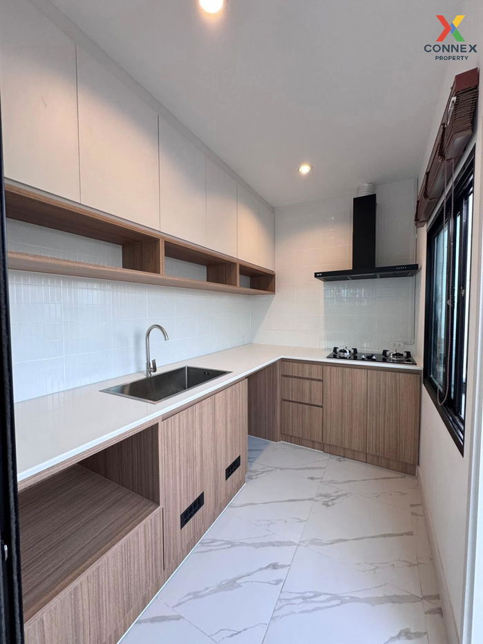 picture For Rent House , COMO BIANCA II Bangna , corner unit , Bang Phli Yai , Bang Phli , Samut Prakarn , CX-127682 ✅ Live chat with us ADD LINE @connexproperty ✅  - 6/12