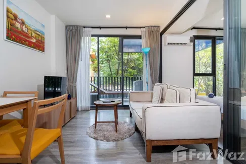 Foreign freehold1 bedroom condo for Sale at the Deck