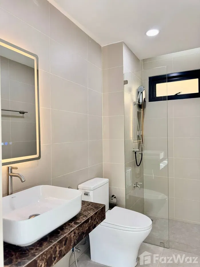 picture 4-Bedroom Corner House in Land and House, Chalong - 12/21