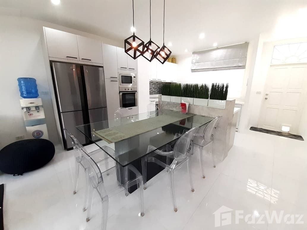 Modern, Fully Renovated Marina Townhouse For Sale / Rent 5363239 - image 3