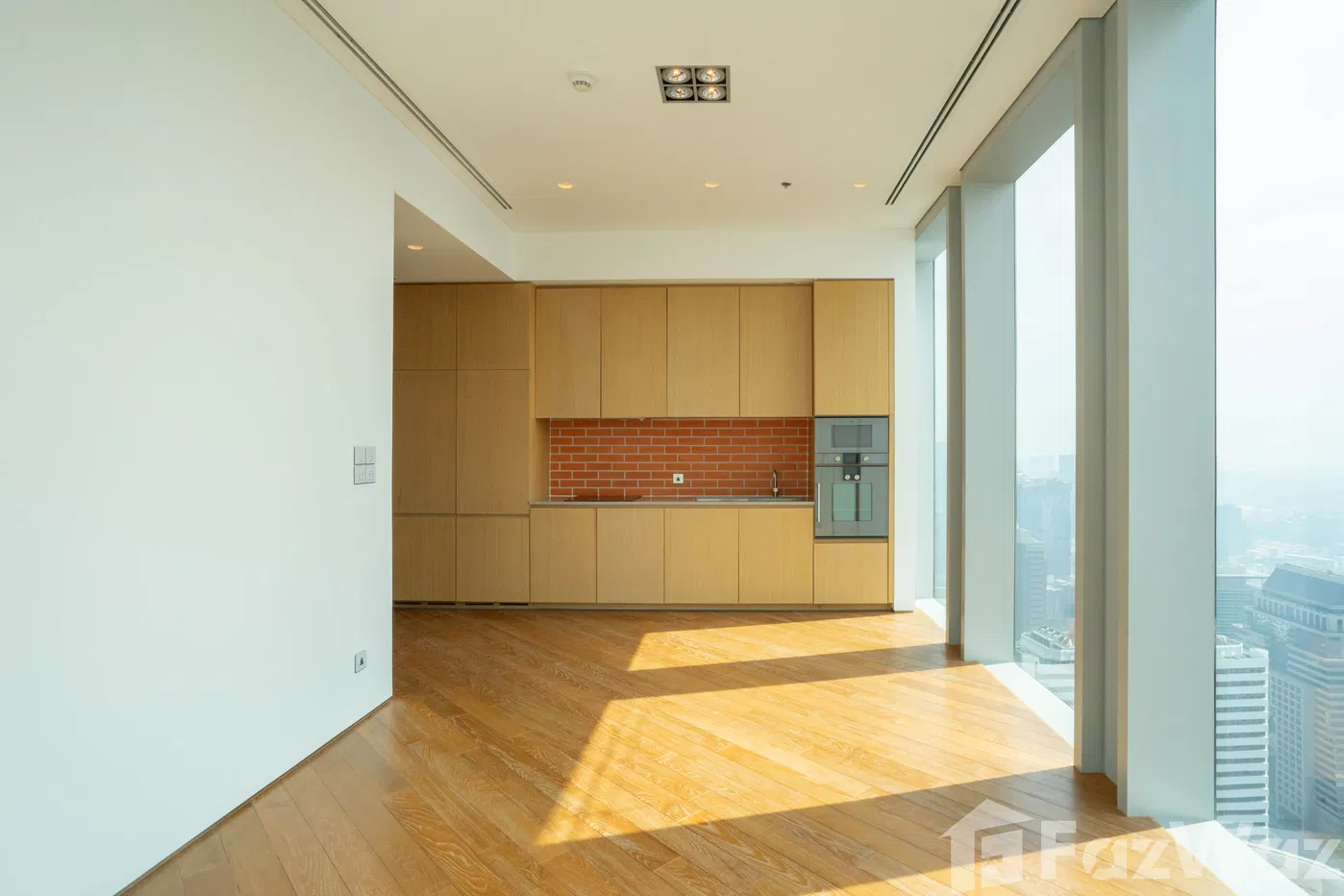 picture Amazing Pet Friendly Duplex For Sale - 28/35