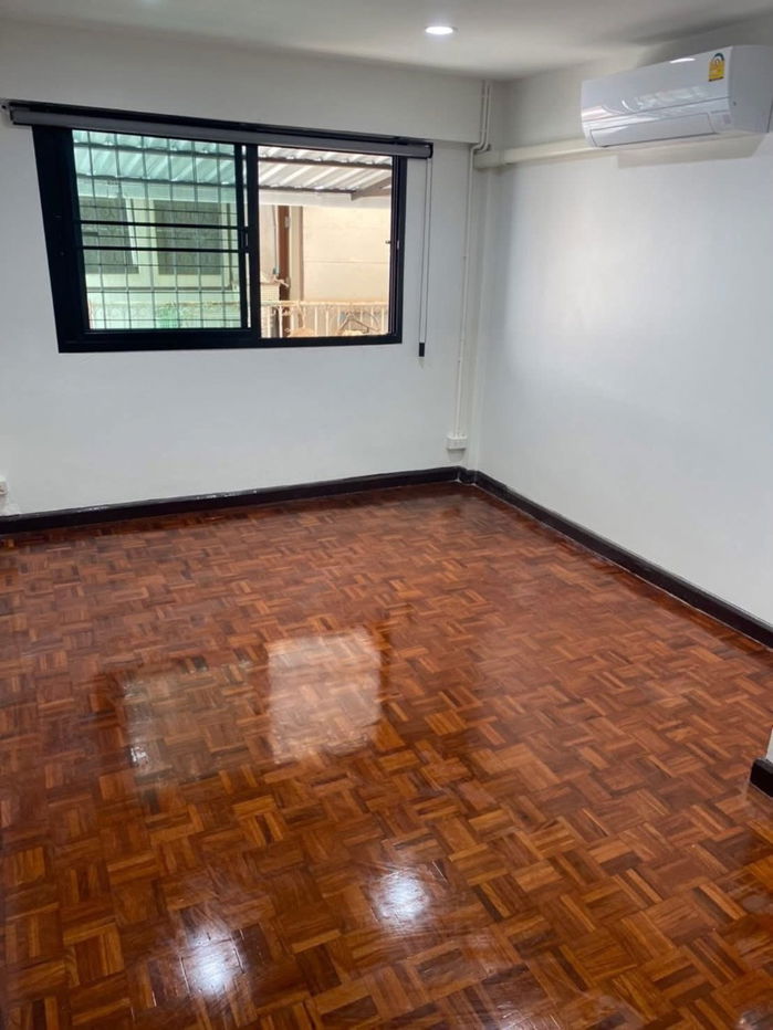 picture #R5695 🎉 130868 Home office for rent Sukhumvit 26 (Soi Ari) - 10/12