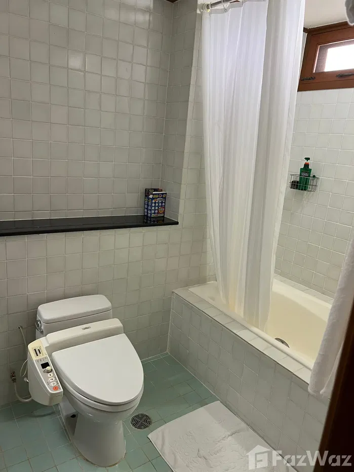 picture Golf-View 3 Bedroom Freehold Condo - 33/47