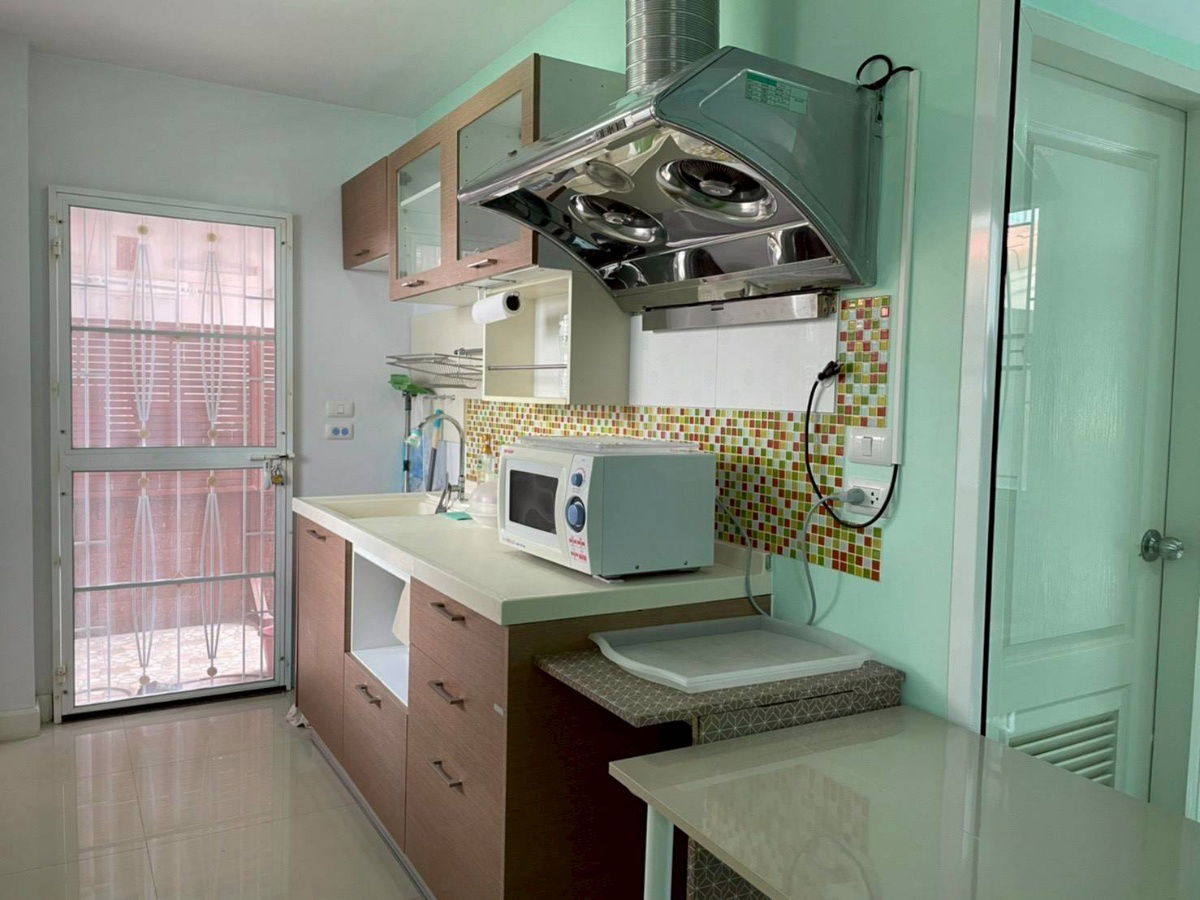 รูป ให้เช่าบ้านแฝดสไตล์บ้านเดี่ยว 2 ชั้น หมู่บ้านมัลดีฟส์ ปาล์ม (บางนา-วงแหวน) ใกล้เมกาบางนา (N.1815) - รูปที่ 12/16