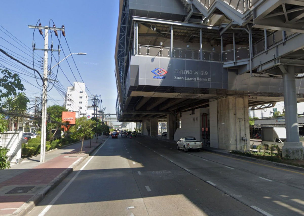รูป ขายที่ดินเปล่าเชปสวยติดพาราไดซ์ พาร์ค ถนนกว้าง เดินทางสะดวก ใกล้ MRT สวนหลวงร.9 - รูปที่ 2/4