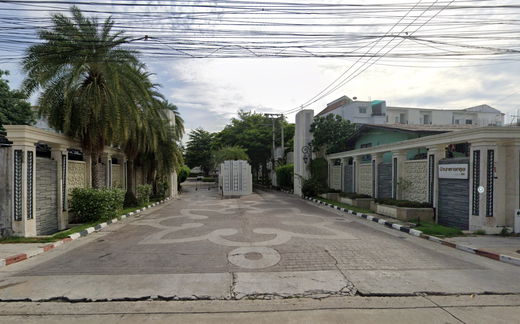 Project BAAN KLANG KRUNG RAMA 3 Picture - 1/3