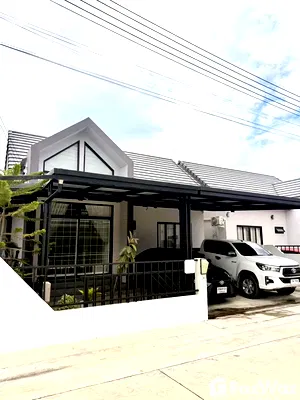 Townhouses for sale Bang Lamung Chonburi : 2 Bedroom Townhouse for sale at Canna Rong Po