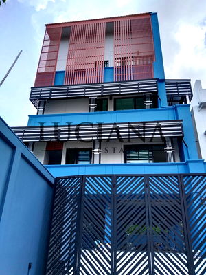 เช่าโฮมออฟฟิศ ถนนลาดพร้าว : 🏠 บ้าน / โฮมออฟฟิศ / สำนักงาน ให้เช่า 📍 ทำเลทอง ใจกลางเมือง ระหว่าง MRT สุทธิสาร
