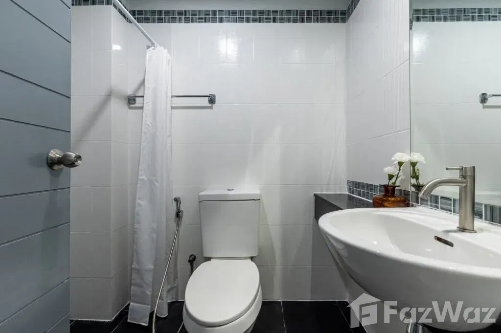 picture 1 Bedroom Studio fully renovated Kathu - 3/13