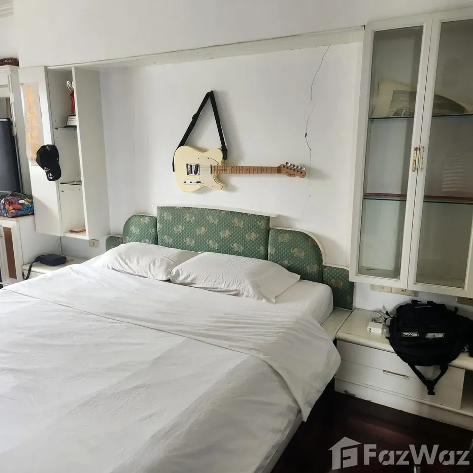 picture Spacious 3-Bedroom Condo at Regent on the Park 1 - 5/21