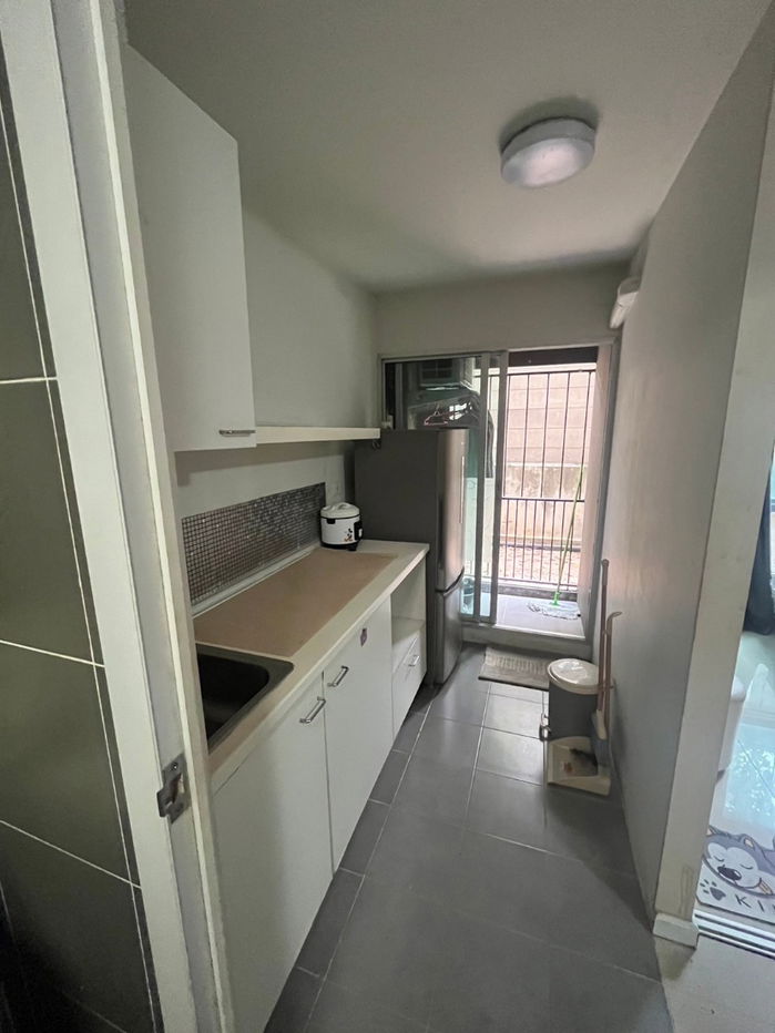 picture Rent 5000, large room, Building B - 8/9