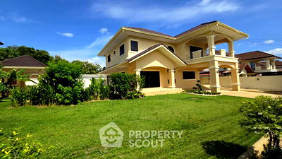 Houses for sale Pornprapanimit Road : 5-BR Villa close to Map Prachan Lake (ID 2250791)