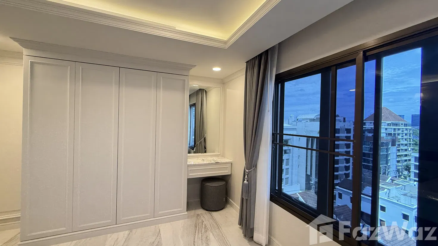 picture Two Bedrooms Condo For Sale & Rent - 25/28