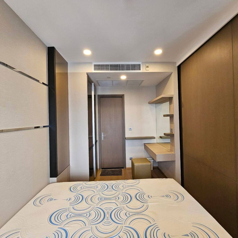 รูป Ashton Chula Silom【𝐑𝐄𝐍𝐓】🔥อบอุ่นแต่หรูหรา ใจกลางย่านธุรกิจ ความสงบที่ซ่อนอยู่ในกลางเมืองที่ไม่เคยหลับ🔥  ติดต่อไลน์ไอดี: @hacondo - รูปที่ 3/10