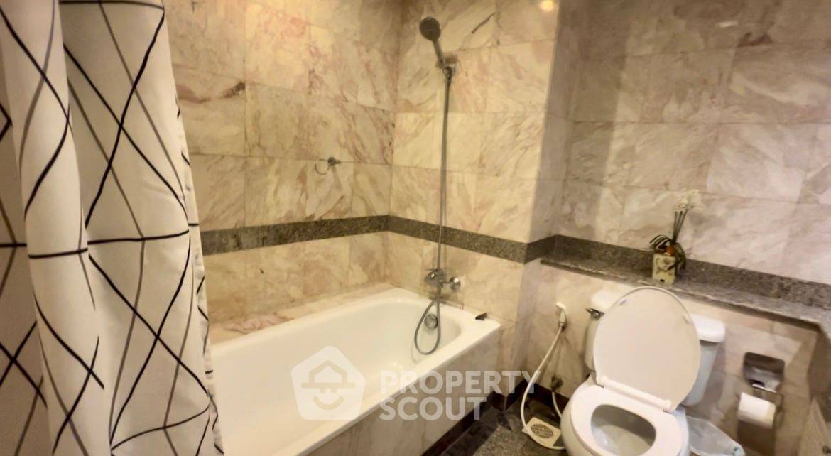 picture 2-BR Condo at Asoke Place near MRT Sukhumvit (ID 1529378) - 10/10
