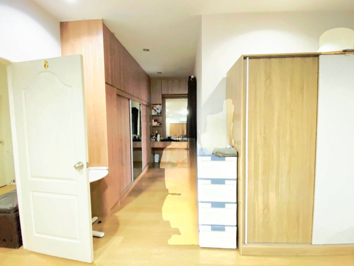 picture Ready-to-Move-In Home at Le Neo 2 – Upgraded & Value-Packed! - 11/14